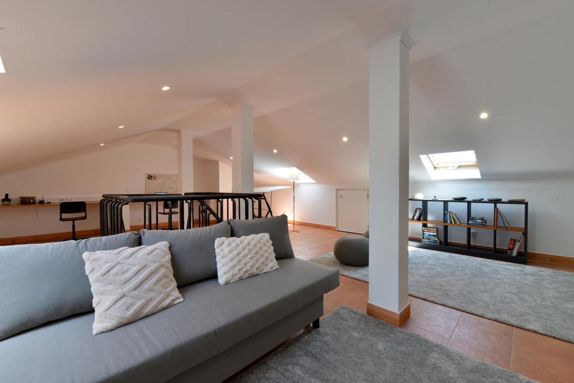 Sea View Apartment *
